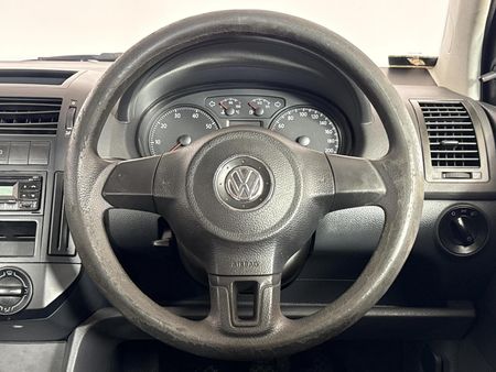 2013-Volkswagen-Polo-Vivo-16-Trendline-5-dr_11