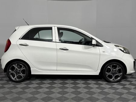 2014-Kia-Picanto-12-EX_17