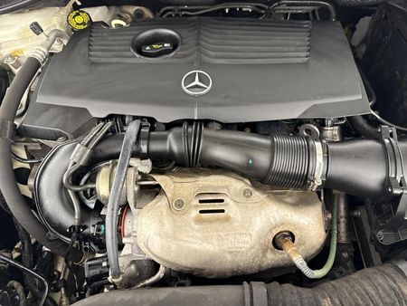 2013-Mercedes-Benz-B-Class-B-180-BE-Auto_13