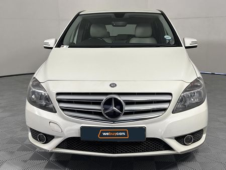 2013-Mercedes-Benz-B-Class-B-180-BE-Auto_16