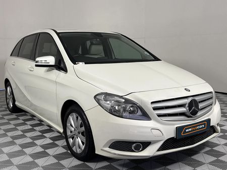 2013-Mercedes-Benz-B-Class-B-180-BE-Auto_17