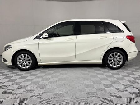 2013-Mercedes-Benz-B-Class-B-180-BE-Auto_20