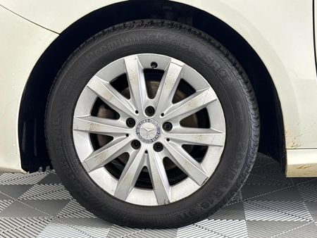 2013-Mercedes-Benz-B-Class-B-180-BE-Auto_4