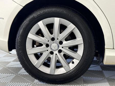 2013-Mercedes-Benz-B-Class-B-180-BE-Auto_7