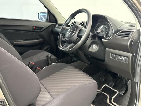 2024-Suzuki-Swift-12-GL_9