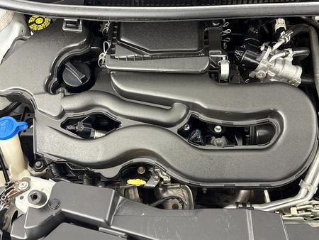 2021-Peugeot-108-10-THP-Active_13