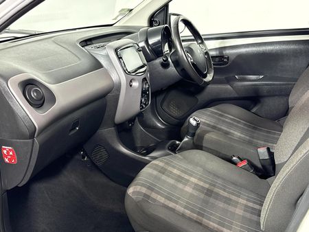 2021-Peugeot-108-10-THP-Active_8