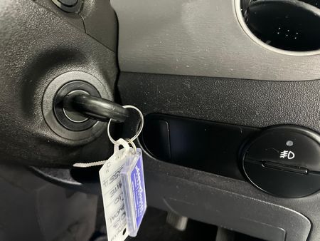 2013-Hyundai-i10-125-GLS-Fluid_14
