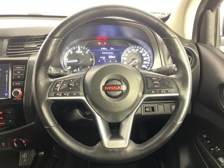 2023-Nissan-Navara-25-DDTi-PRO-4X-4X4-Auto-Double-Cab_8