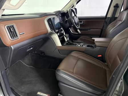 2024-Mahindra-Scorpio-N-22D-4X4-Auto-Z8_8