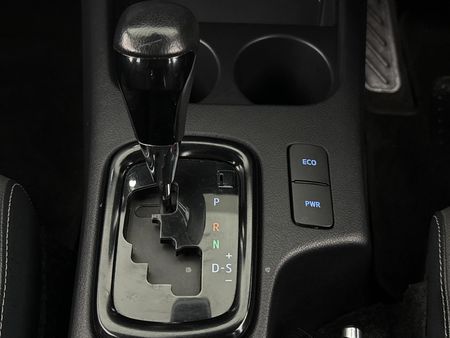 2024-Toyota-Hilux-28-GD-6-RB-Legend-Double-Cab-Auto-mhev_10
