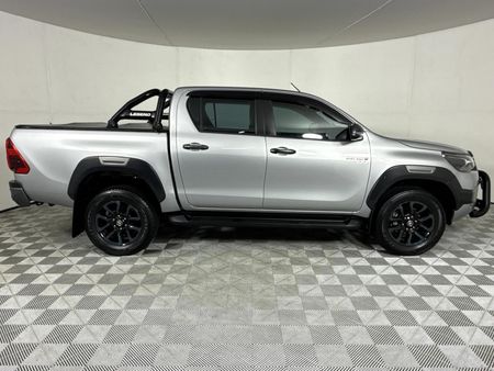 2024-Toyota-Hilux-28-GD-6-RB-Legend-Double-Cab-Auto-mhev_17