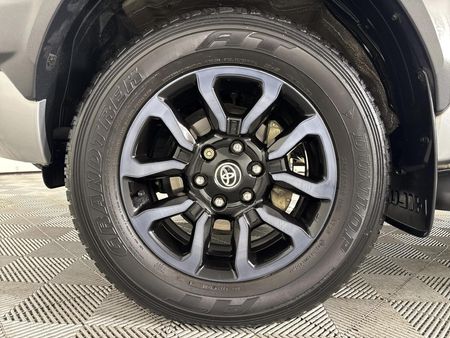2024-Toyota-Hilux-28-GD-6-RB-Legend-Double-Cab-Auto-mhev_4