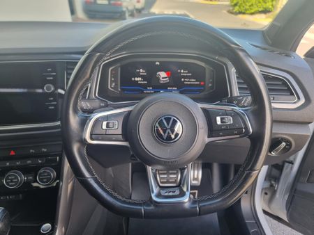 2022-Volkswagen-T-Roc-20-TSI-4M-R-Line-Auto_11