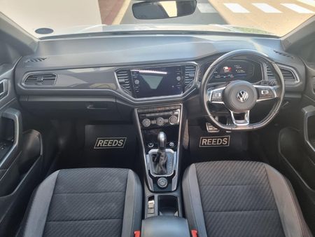 2022-Volkswagen-T-Roc-20-TSI-4M-R-Line-Auto_12