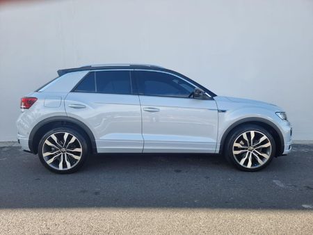 2022-Volkswagen-T-Roc-20-TSI-4M-R-Line-Auto_1