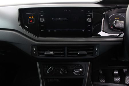 2018-Volkswagen-Polo-10-TSI-Comfortline_3