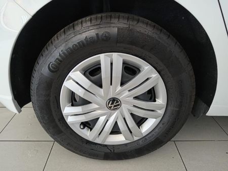 2025-Volkswagen-Polo-10-TSI-Life_12