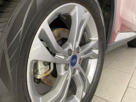 2025-Ford-Territory-18T-Titanium_10