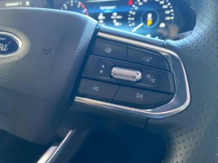 2025-Ford-Territory-18T-Titanium_27