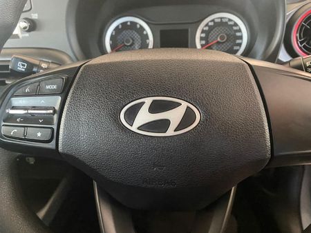 2024-Hyundai-Grand-i10-10-Motion_26