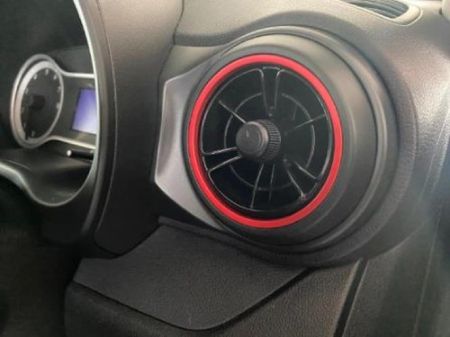 2022-Hyundai-Grand-i10-12-Fluid_19