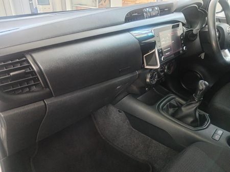 2023-Toyota-Hilux-24-GD-6-Raised-Body-Raider-Single-Cab_6
