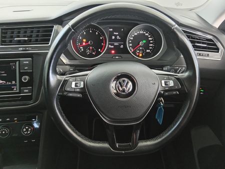 2021-Volkswagen-Tiguan-Allspace-14-TSI-Trendline-Auto-110kW_9