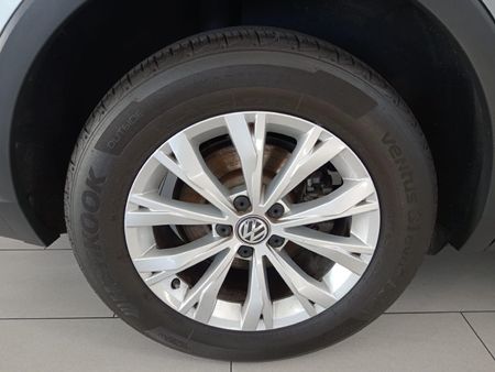 2021-Volkswagen-Tiguan-Allspace-14-TSI-Trendline-Auto-110kW_15
