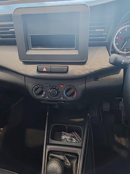 2026-Suzuki-Ertiga-15-GA_14