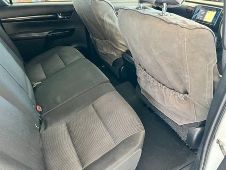2019-Toyota-Hilux-28-GD-6-Raider-4x4-Auto-Double-Cab_10