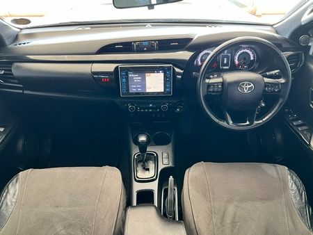 2019-Toyota-Hilux-28-GD-6-Raider-4x4-Auto-Double-Cab_12