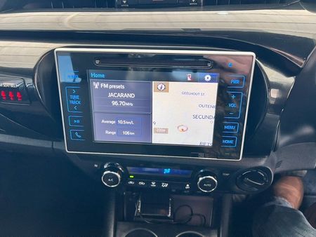 2019-Toyota-Hilux-28-GD-6-Raider-4x4-Auto-Double-Cab_15