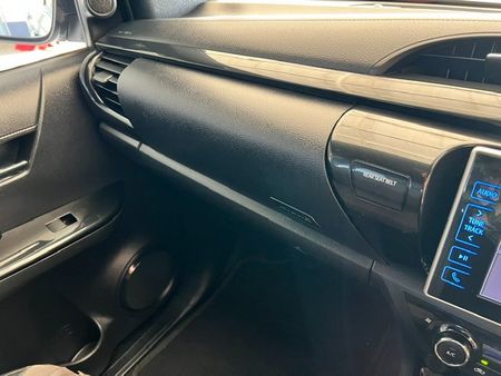 2019-Toyota-Hilux-28-GD-6-Raider-4x4-Auto-Double-Cab_17