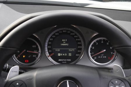 2007-Mercedes-AMG-C-Class-C63-AMG_26