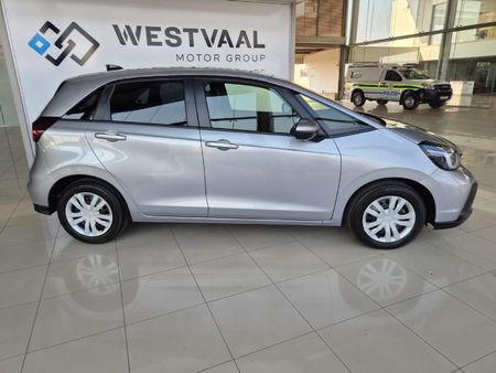 2026-Honda-Fit-15-Comfort_12