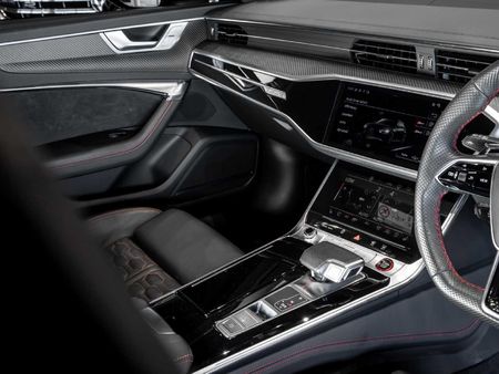 2023-Audi-RS6-Avant-Performance-Auto_16