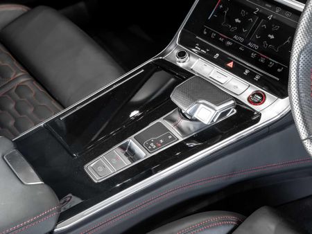 2023-Audi-RS6-Avant-Performance-Auto_23