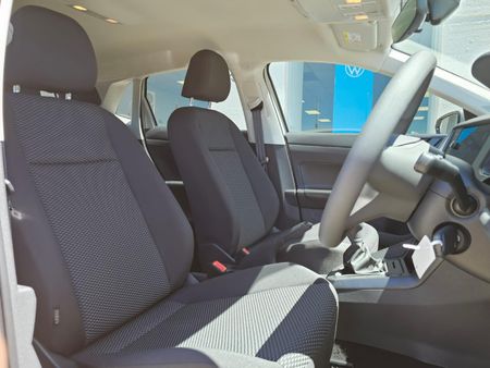 2026-Volkswagen-Polo-10-TSI_10