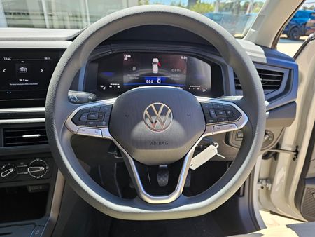 2026-Volkswagen-Polo-10-TSI_13
