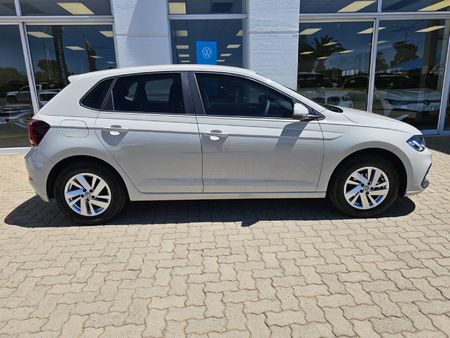 2026-Volkswagen-Polo-10-TSI_1
