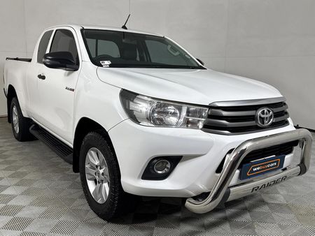 2018-Toyota-Hilux-24-GD-6-Raised-Body-SRX-Extended-Cab_13