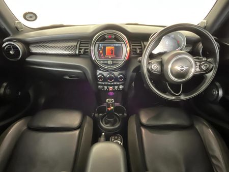 2021-MINI-Hatch-Cooper-S-5-dr-Auto_1