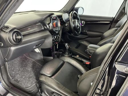 2021-MINI-Hatch-Cooper-S-5-dr-Auto_8