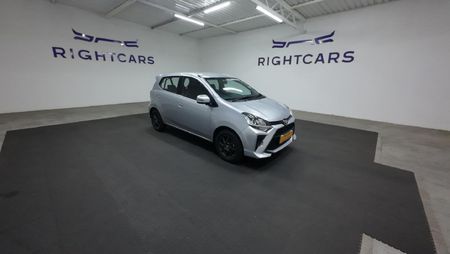 2022-Toyota-Agya-10_0