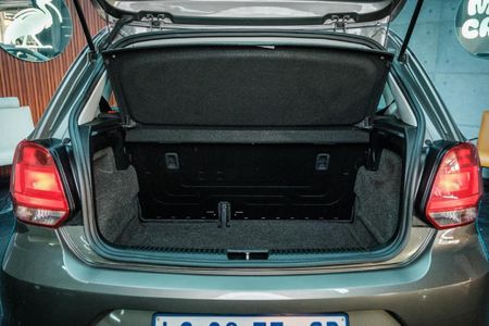 2024-Volkswagen-Polo-Vivo-14-Trendline-5-dr_9