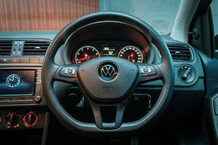 2024-Volkswagen-Polo-Vivo-14-Trendline-5-dr_11