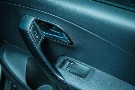 2024-Volkswagen-Polo-Vivo-14-Trendline-5-dr_22