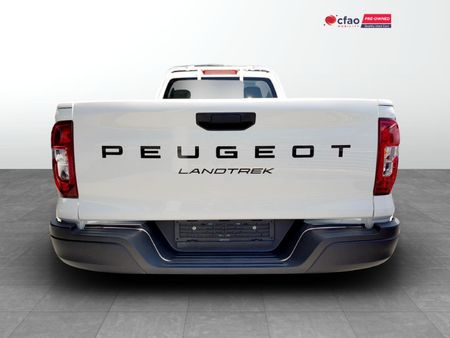 2026-Peugeot-Landtrek-19D-Professional-Single-Cab_4