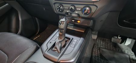 2026-Isuzu-D-Max-19-DDI-HR-LS-Auto-Double-Cab_16